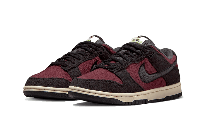 Nike Dunk Low SE Fleece Pack Burgundy Crush (Women's)-sneakers-Nike-pikastore.cz