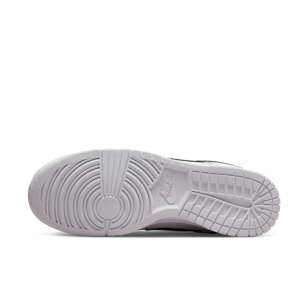 Nike Dunk Low Reverse Panda-sneakers-Nike-pikastore.cz