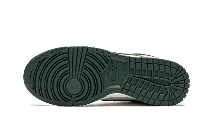 Nike Dunk Low SE Sail Multi-Camo-sneakers-Nike-pikastore.cz