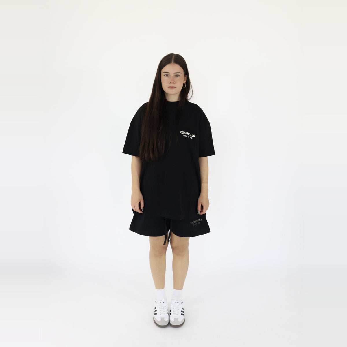 pikastore.cz - Fear of God Essentials S25 T-Shirt Jet Black + S25 Shorts Glossy Jet Black SET-Bundle-pikastore.cz-pikastore.cz