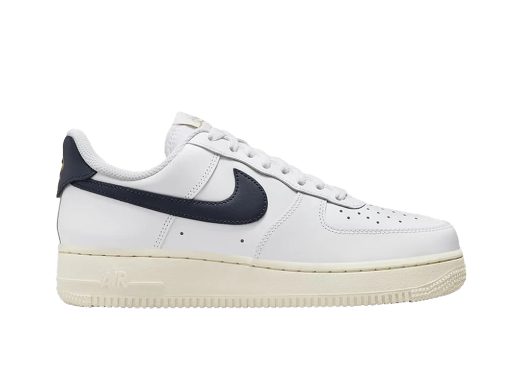 Nike Wmns Air Force 1 07 FlyEase Olympic