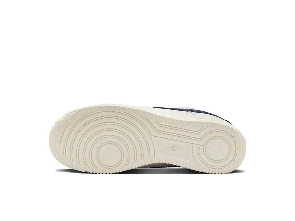 Nike Wmns Air Force 1 07 FlyEase Olympic