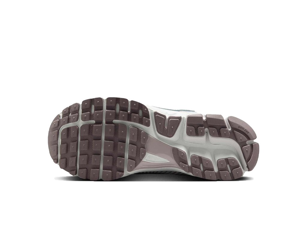 Nike Zoom Vomero 5 Metallic Silver Platinum Violet (Womens)-Nike-pikastore.cz