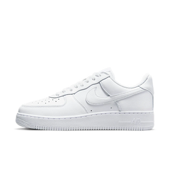 Nike Air Force 1 07 Triple White