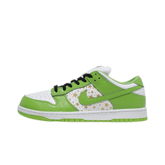 Nike SB Dunk Low Supreme Stars Mean Green (2021)