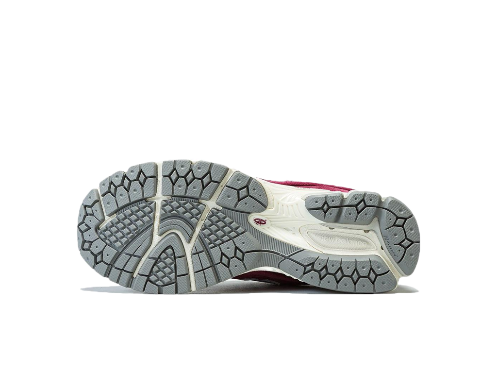 2002R Suede Pack - Garnet Deep Earth Red-New Balance-pikastore.cz