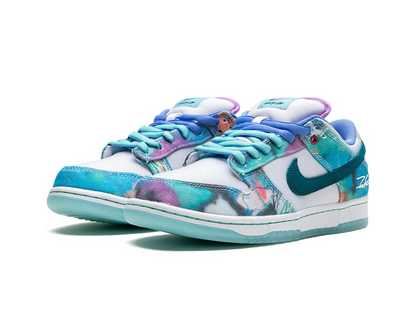 Nike SB Dunk Low Futura Laboratories Bleached Aqua