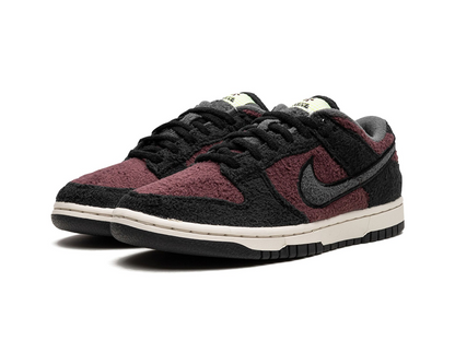 Nike Dunk Low SE Fleece Pack Burgundy Crush (Women's)