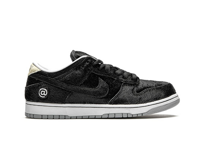 Nike SB Dunk Low Medicom igračka (2020.)