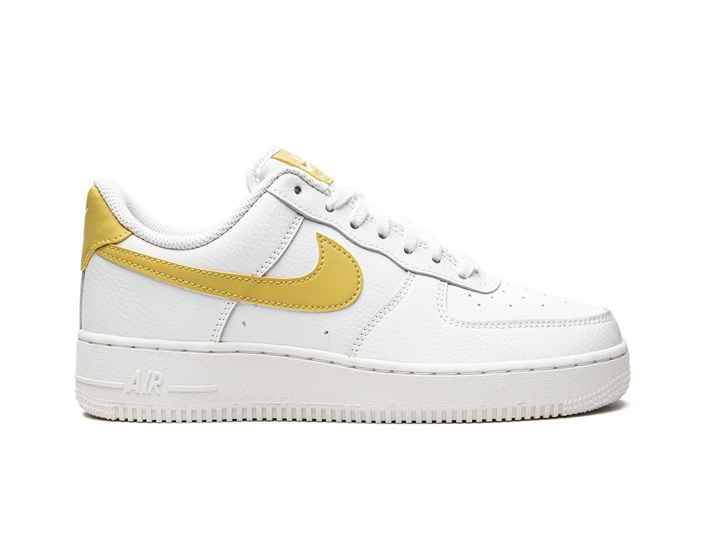 Wmns Air Force 1 07 Saturn Gold