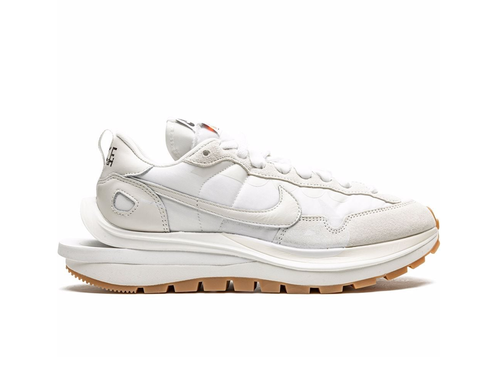 Nike Vaporwaffle sacai Sail Gum