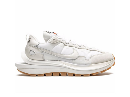 Nike Vaporwaffle sacai Sail Gum