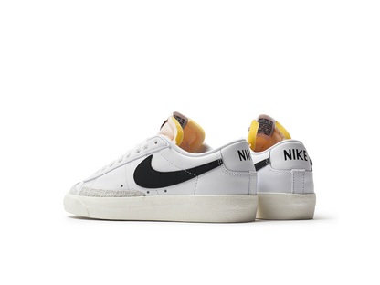 Nike Blazer Low 77 Vintage White Black