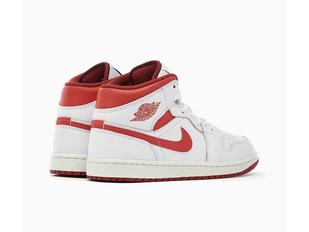 Nike Jordan 1 Mid SE Dune Red