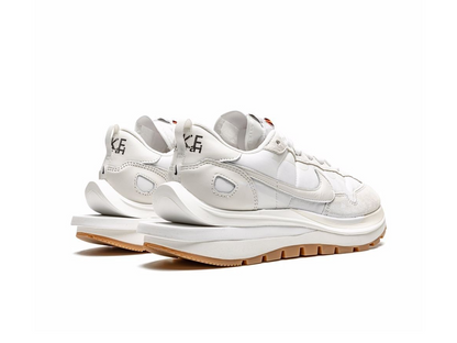 Nike Vaporwaffle sacai Sail Gum