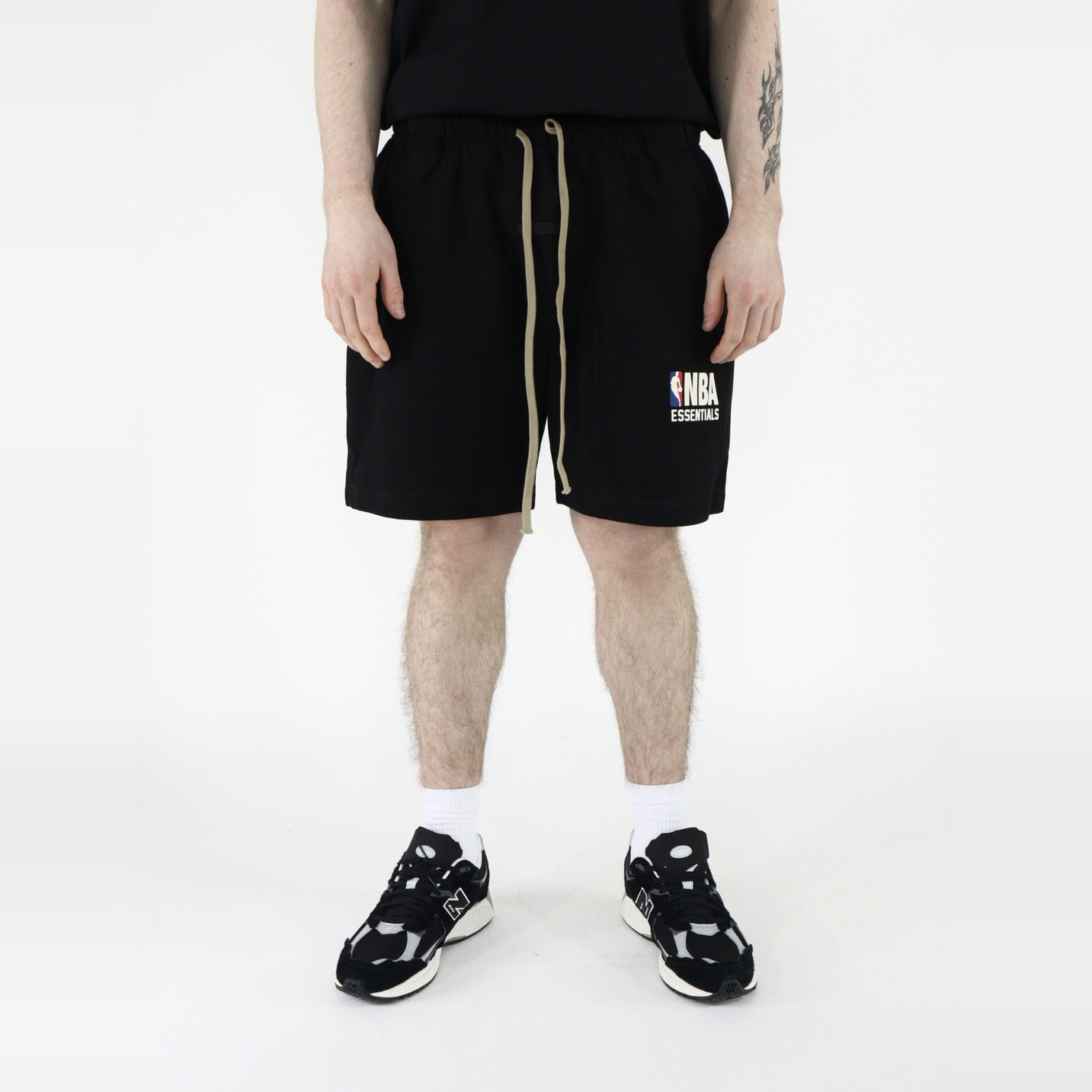 Fear of God Essentials NBA S24 Shorts Black - PIKASTORE-Clothing-Fear of God-pikastore.cz