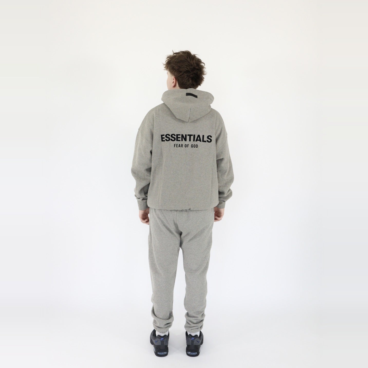 Fear of God Essentials S22 Sweatpants + S22 Hoodie Dark Oatmeal - SET-Bundle-Fear of God-pikastore.cz