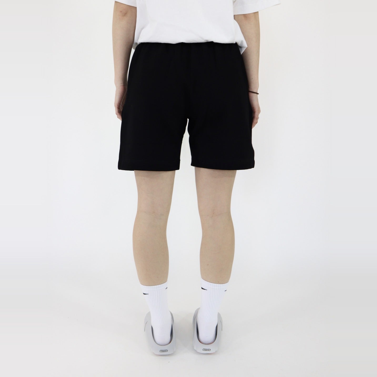 Fear of God Essentials NBA S24 Shorts Black - PIKASTORE-Clothing-Fear of God-pikastore.cz