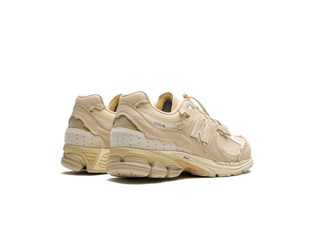 New Balance 2002R Protection Pack Sandstone