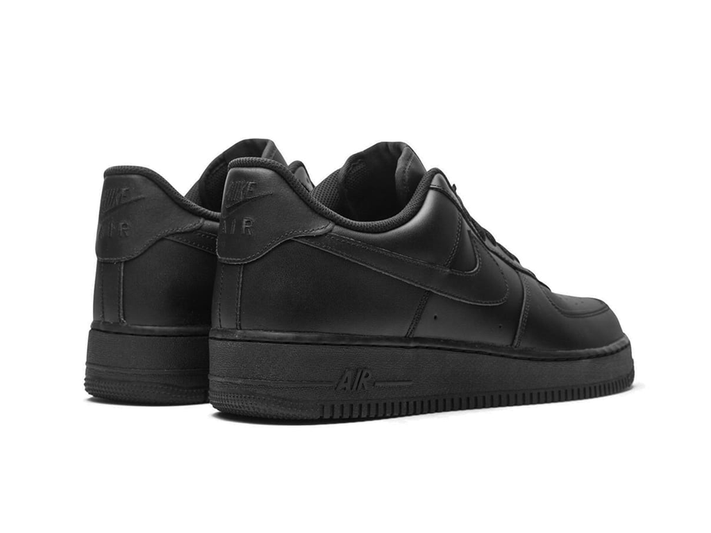 Nike Air Force 1 07 Triple Black-Nike-pikastore.cz
