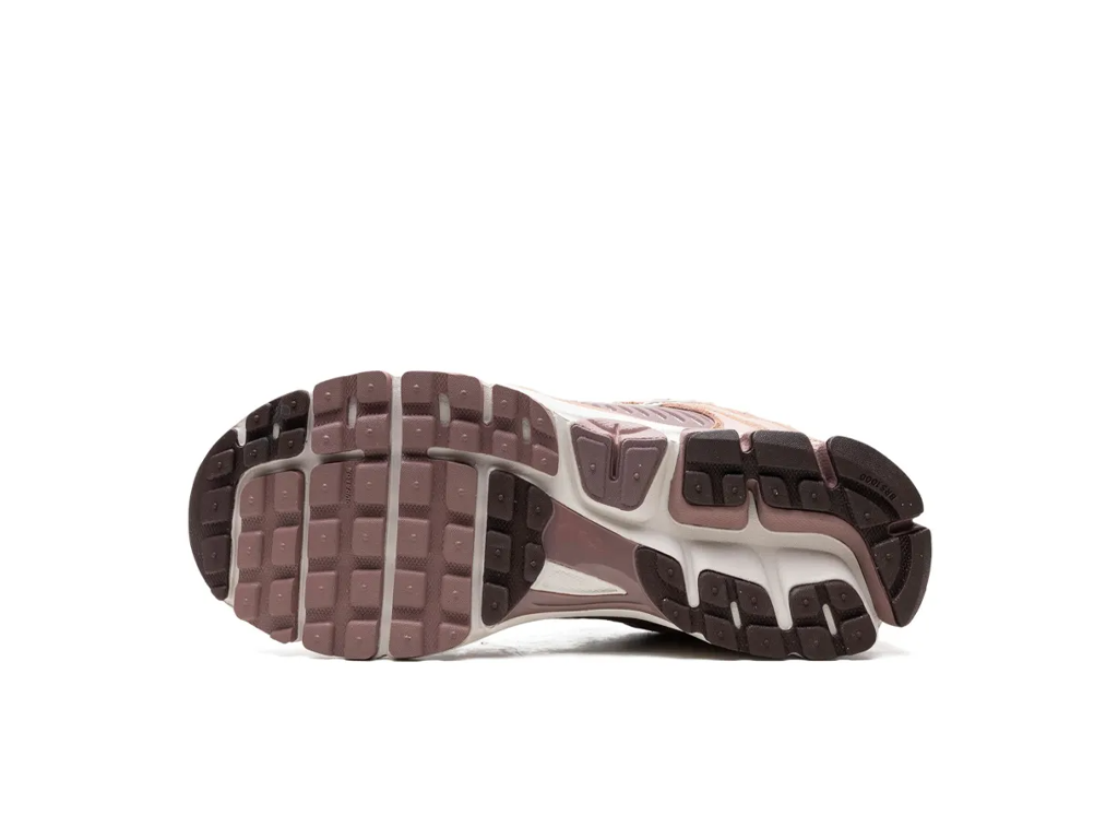 Nike Air Zoom Vomero 5 Dusted Clay-Nike-pikastore.cz