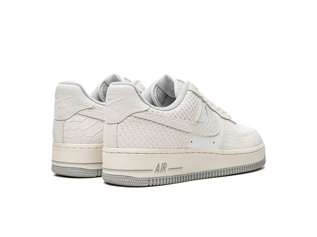 Nike Wmns Air Force 1 07 White Python-Nike-pikastore.cz