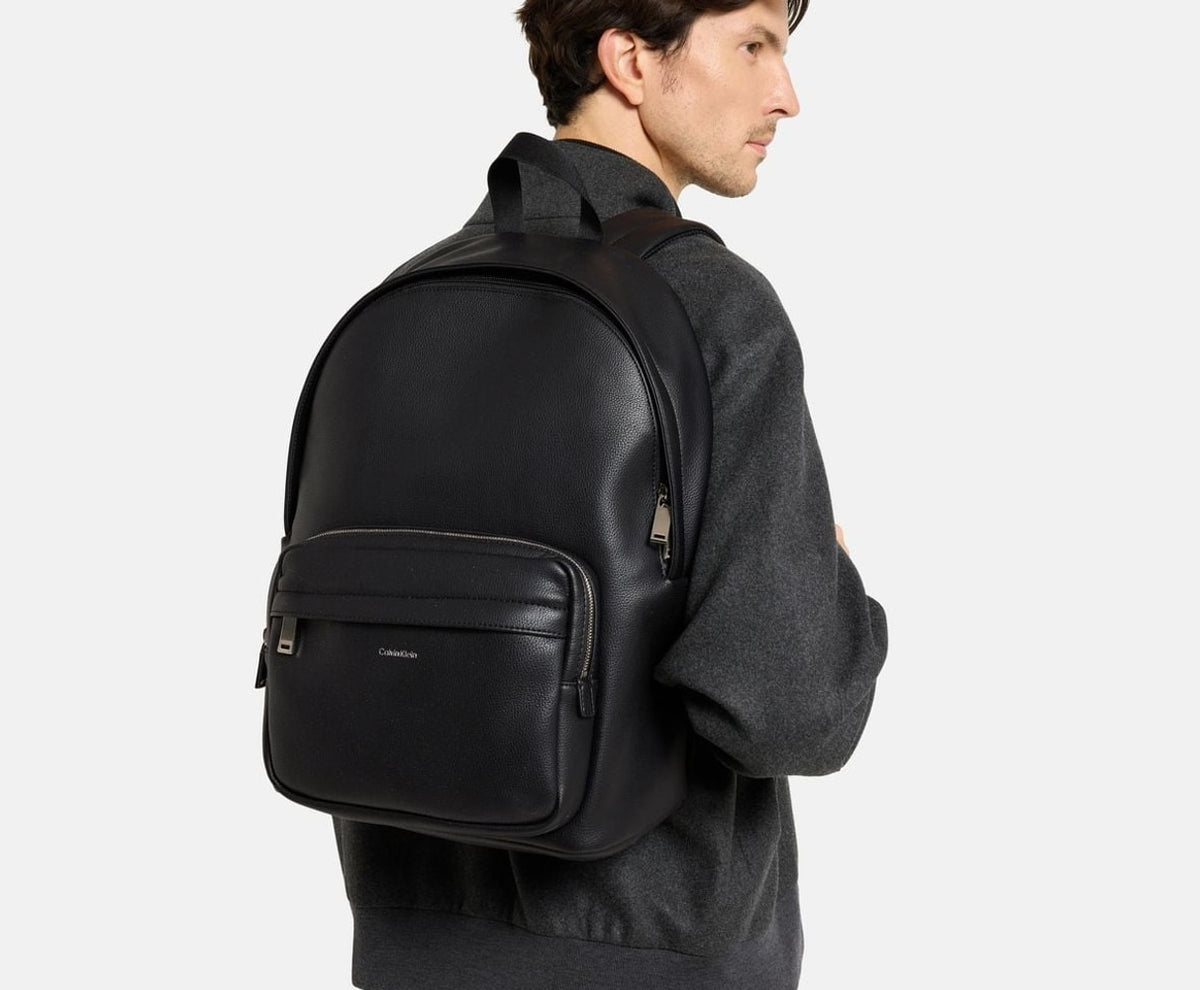 Calvin Klein Backpack Black – batoh – fotka 5 z 5