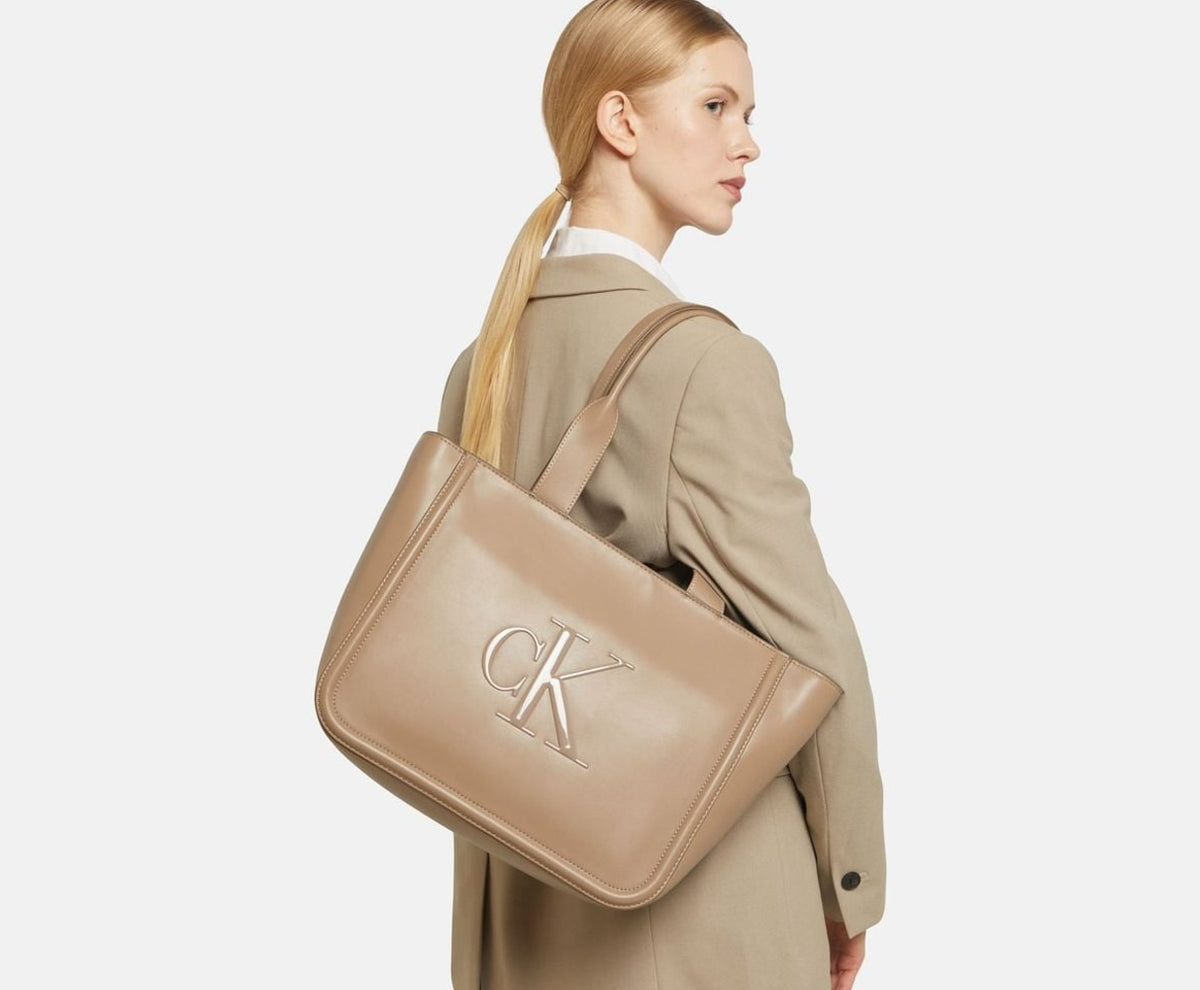 Calvin Klein Tote Bag Taupe – taška – fotka 5 z 5